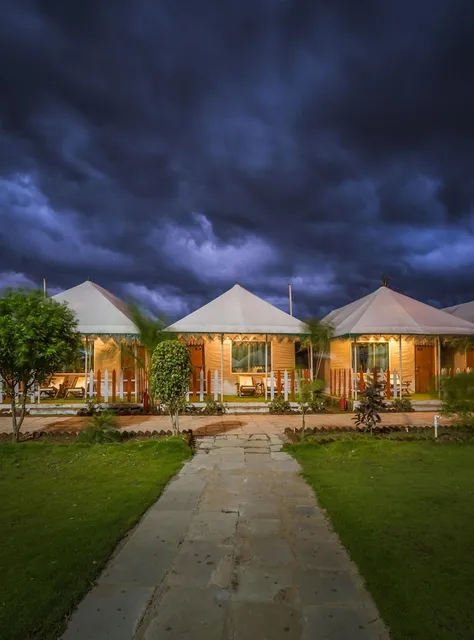 The Rawla Tent Resort & Spa Kevadia
