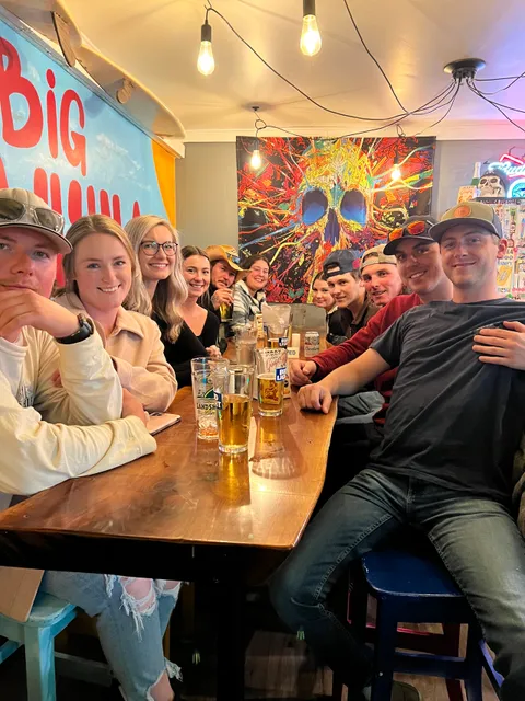 BIG KAHUNA RIVERBAR & GRILL