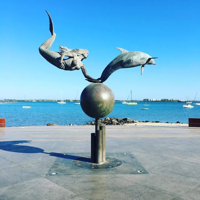 Escultura Paraíso del Mar