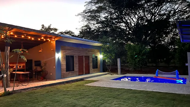Apartamentos El Guanacaste Con Piscina