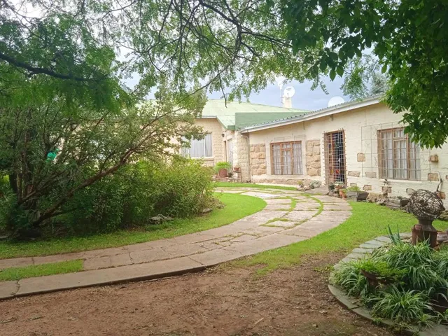 Rheola's Guest Cottage