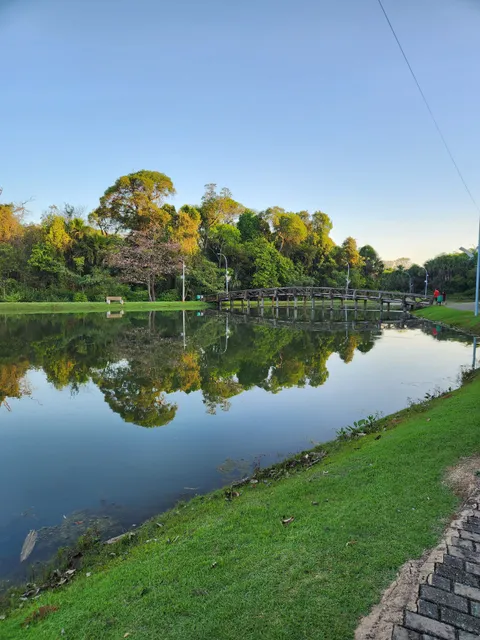 Ernani José Machado Lake