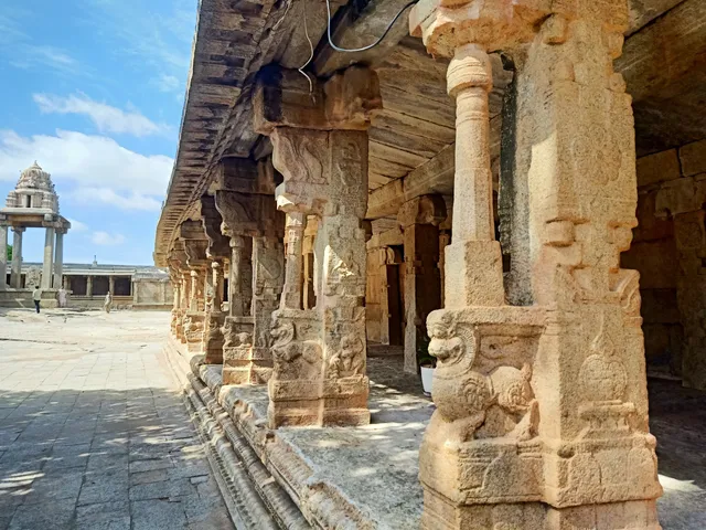 Lepakshi Main temple