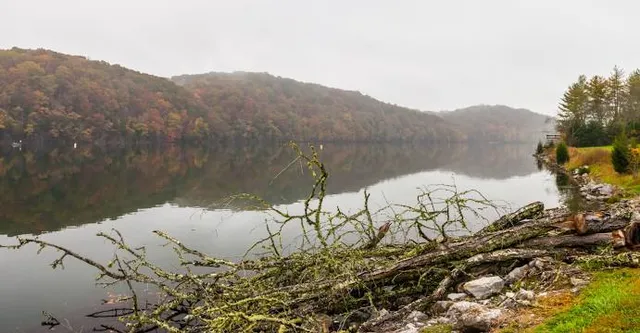Melton Hill Dam Tailwater
