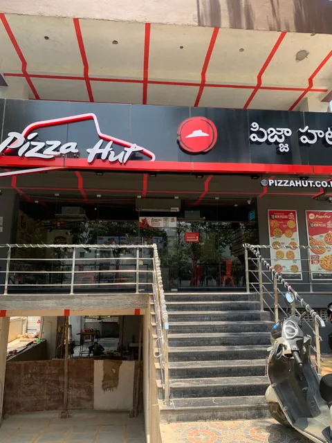 Pizza Hut | Alkapuri, Hyderabad