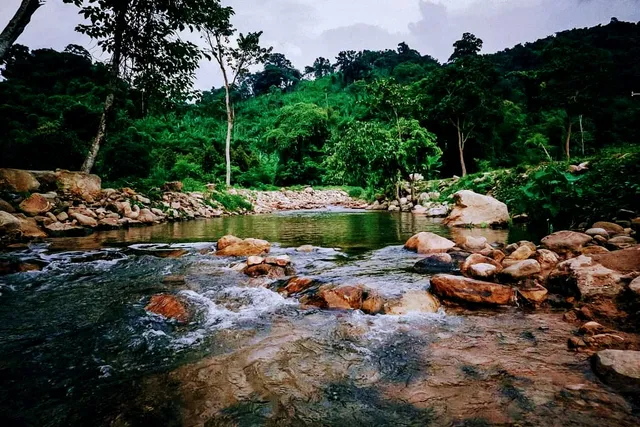 บ้านสวนถ้ำเต่าแคมปิ้ง The Turtel Cave Camping