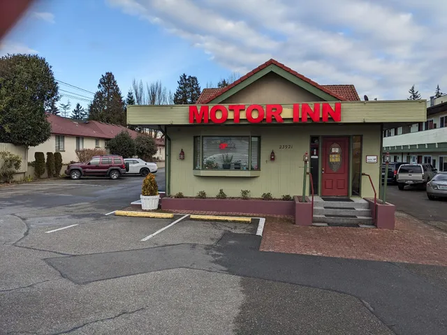 K & E Motor Inn