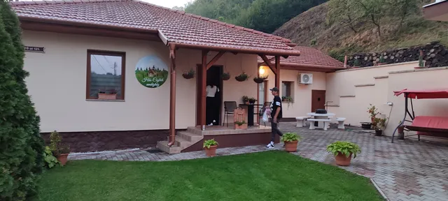 Hős-Ceglédi Vendégház