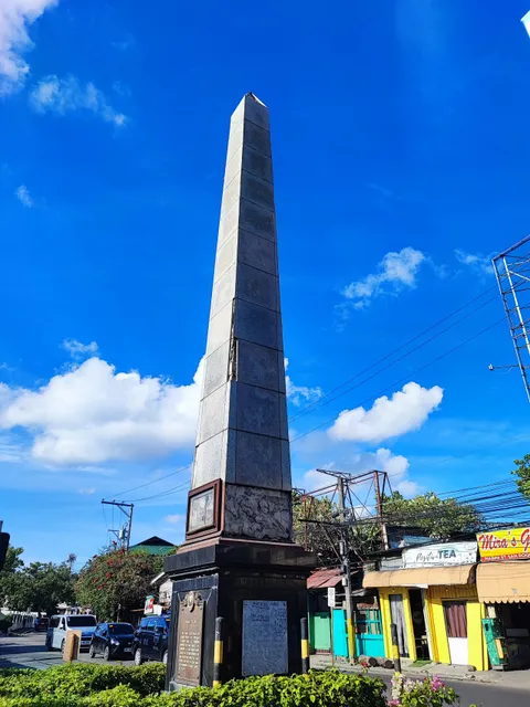 Colon Obelisk arcae