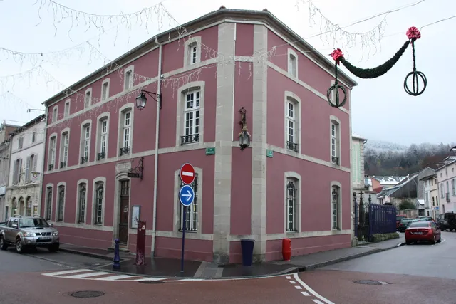 Musée Charles de Bruyères