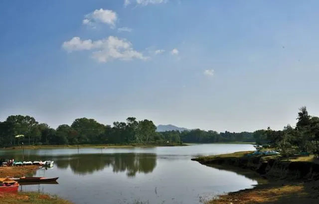 Pachmarhi Lake