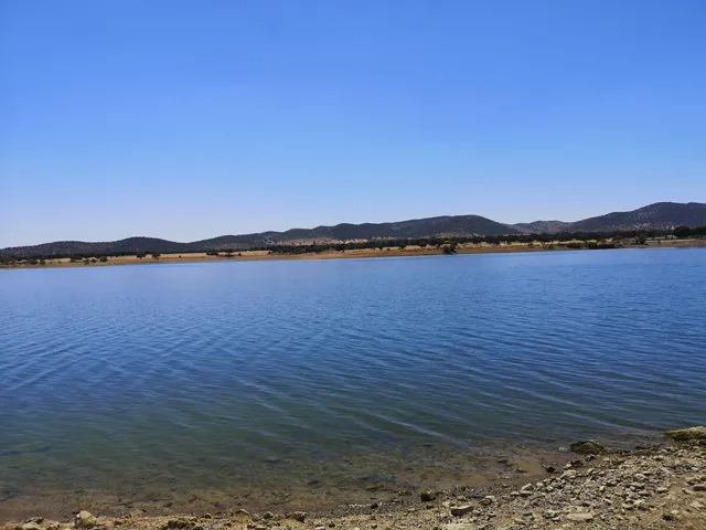 Sierra Boyera Reservoir