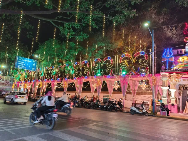 Jangali maharaj road