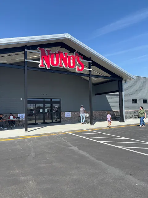 NuNu's Market- Maurice