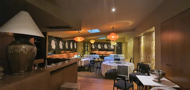 Man Bo Restaurant