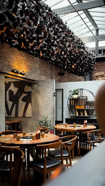 한우 Hanwoo Haussmann - Korean Barbecue