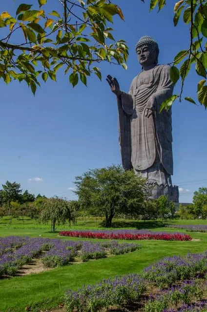 Ushiku Buddha, Petting Zoo