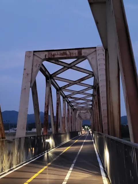 Yangsu Railway Bridge