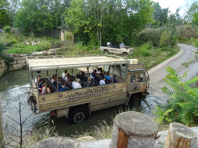 Zufari: Ride into Africa