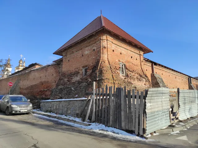 Vinnytsia walls