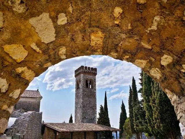 Castello di Caneva