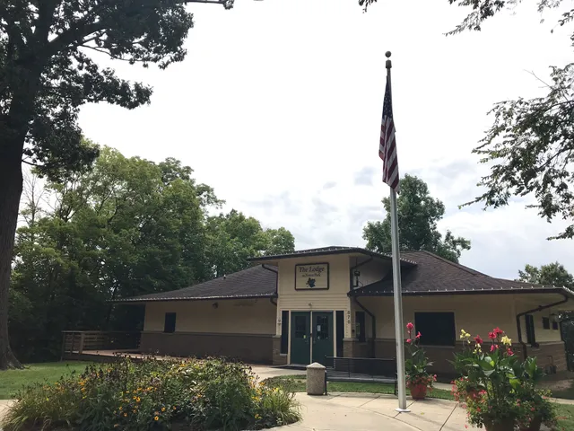 Forest Park Lodge