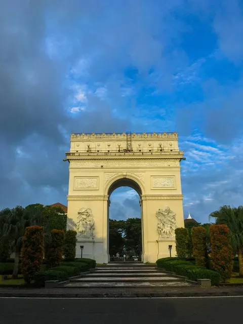 Notredame Adventure Park Wisata Bukit Mas 2