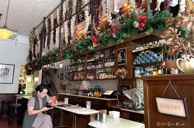 Continental Deli Bar Bistro