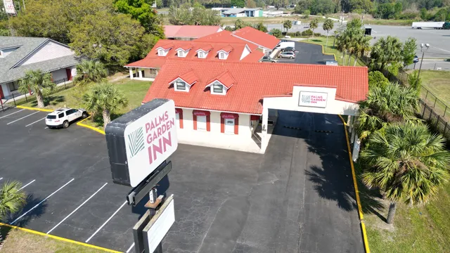 Palms Garden Inn