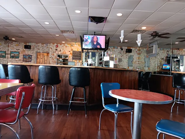 Mario’s Fishbowl - Suncrest