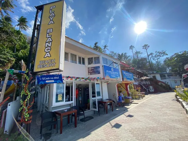 Playa Blanca Beach Resort & Dive Centre