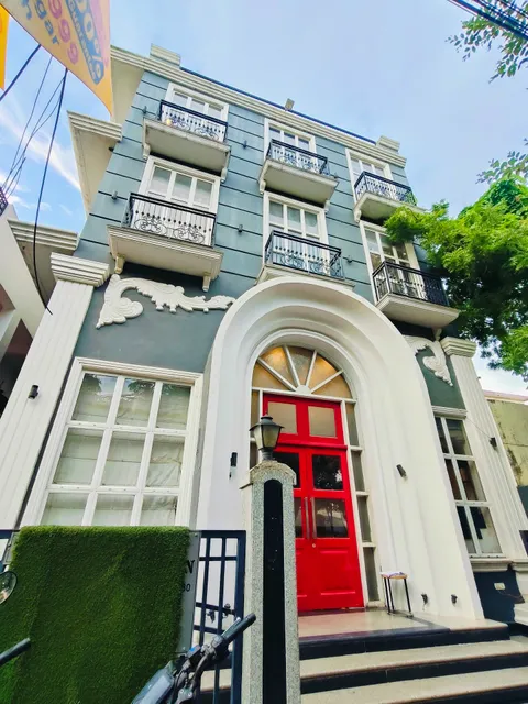 Hotel La Maison & Banquet