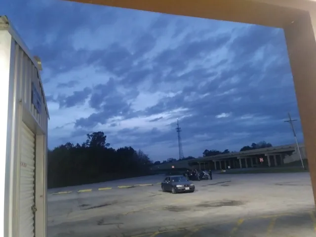 Greyhound: Bus Station