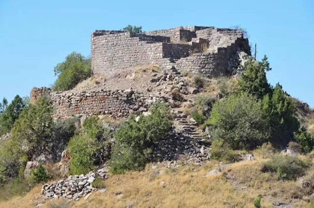 Smbataberd Սմբատաբերդ