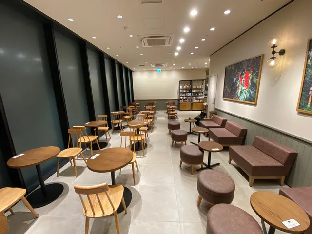 Starbucks Coffee - μPLAT Jingu-mae