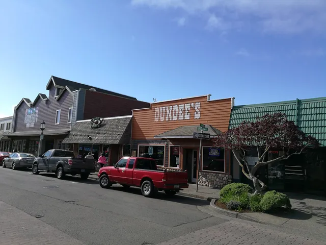 Dundee's Bar & Grill