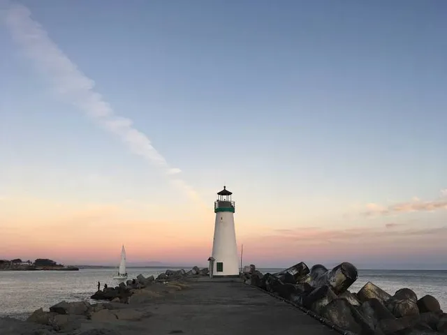 Twin Lakes State Beach