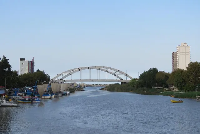 Salehin and nikan Ship