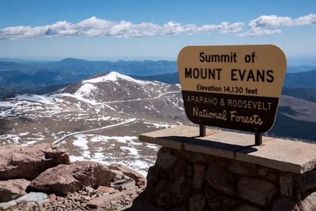 Mount Evans Welcome Station - Reservations Required