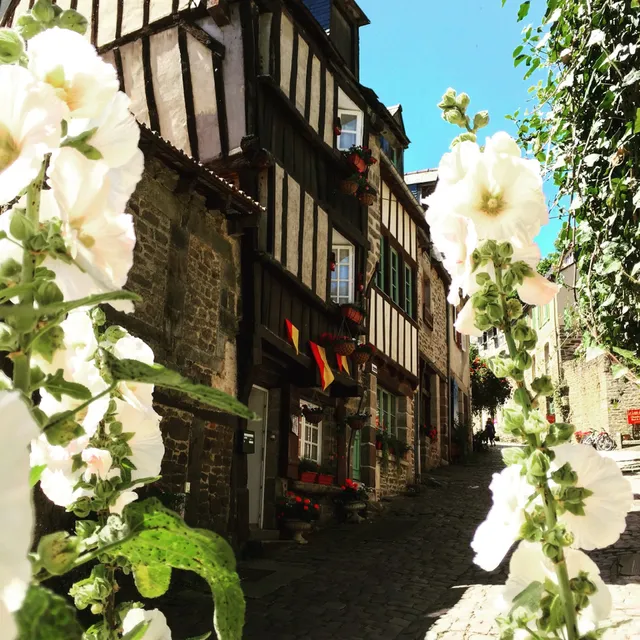 Gites In Dinan