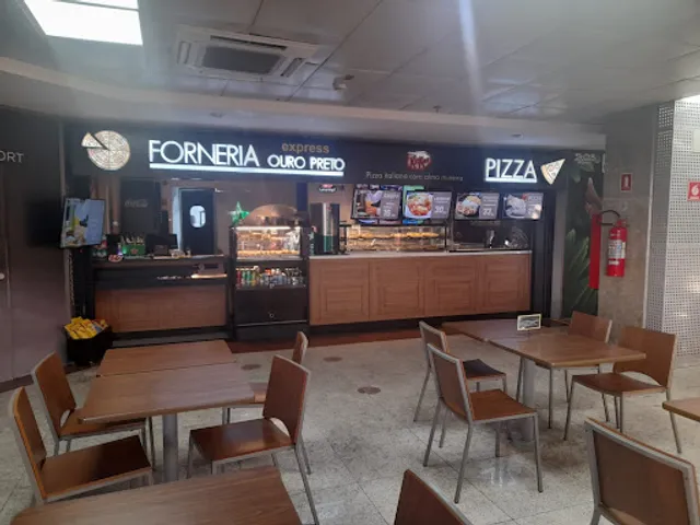 The Coffee Shop Nescafé T1: Café da manhã, Salgado, Café, Aeroporto, GRU