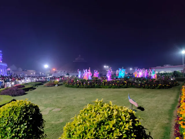 Mayur Rooms & Family Restaurant