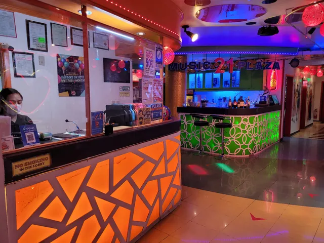 Music 21 Plaza Malate Branch