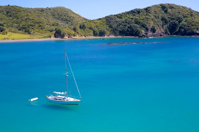 She's a Lady Sailing Adventures