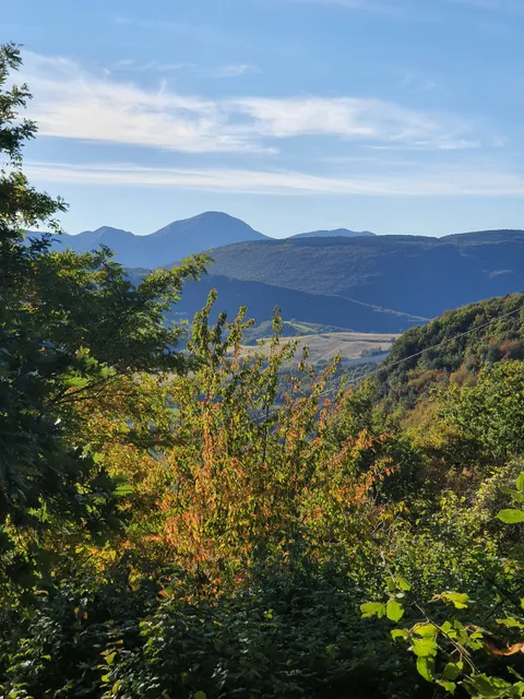 Sentiero dell'Aquila, Vallemania, Genga (AN)