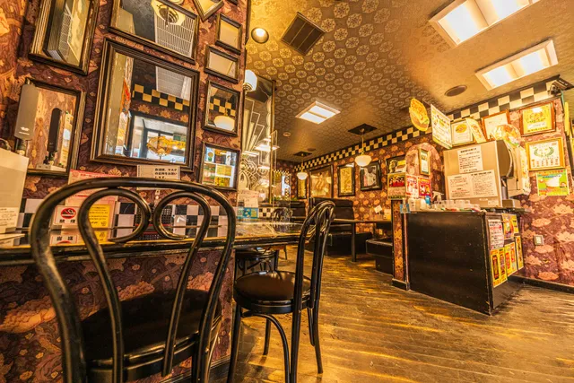 Lucky Pierrot Honchō branch