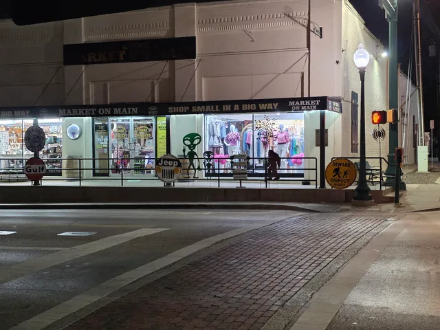 Grapevine's Market on Main