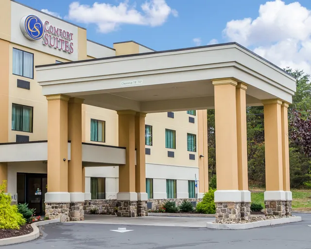 Comfort Suites Lewisburg near University