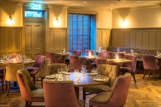 The Wig & Gown Restaurant