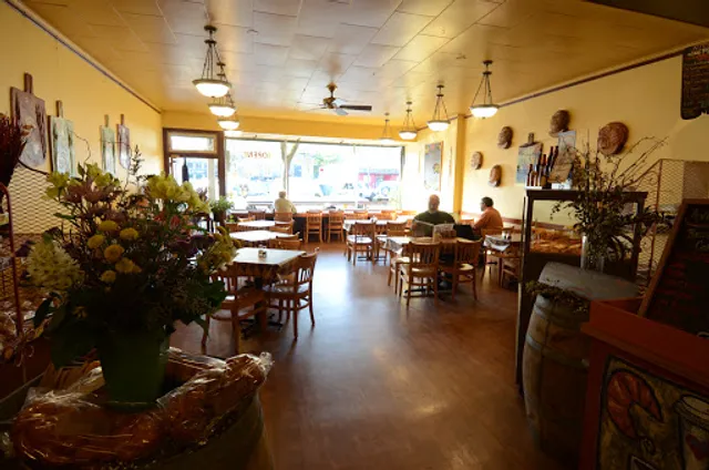 Avenue Bread - Railroad Ave